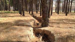 فرونشست زمین در اطراف تخت جمشید